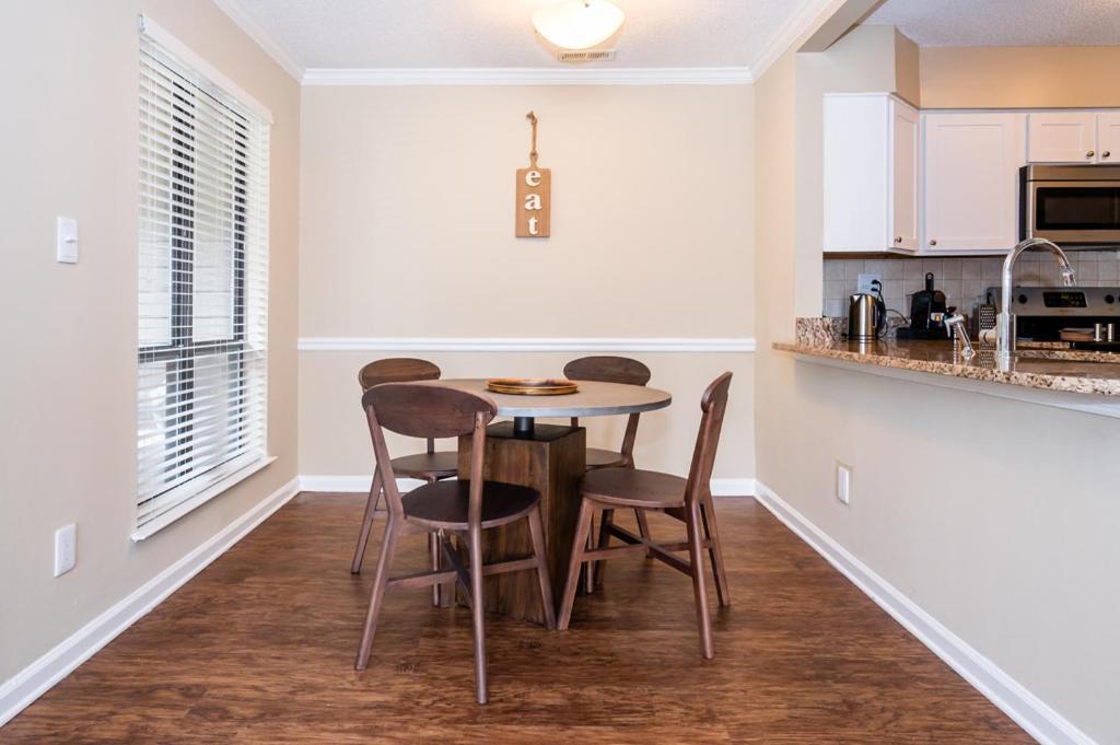 Apartamento Viagem - - Cozy 1br W/gym+pool+parking Charlotte